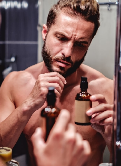 Pielęgnacja brody, czyli o tym jak dbać o brodę oraz polecane kosmetyki na prezent dla brodacza.  